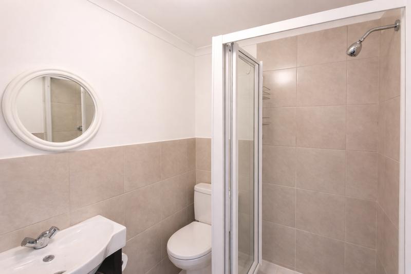 To Let 2 Bedroom Property for Rent in Vredehoek Western Cape